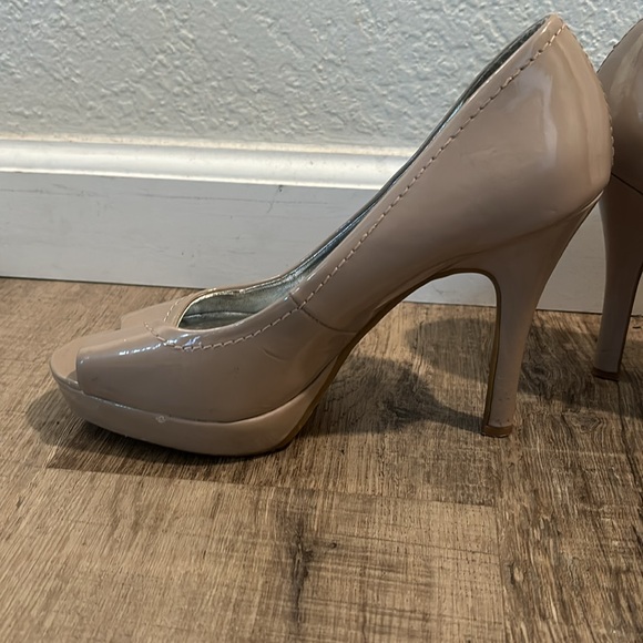 Candies Women’s 8 peep toe stiletto - Picture 4 of 10